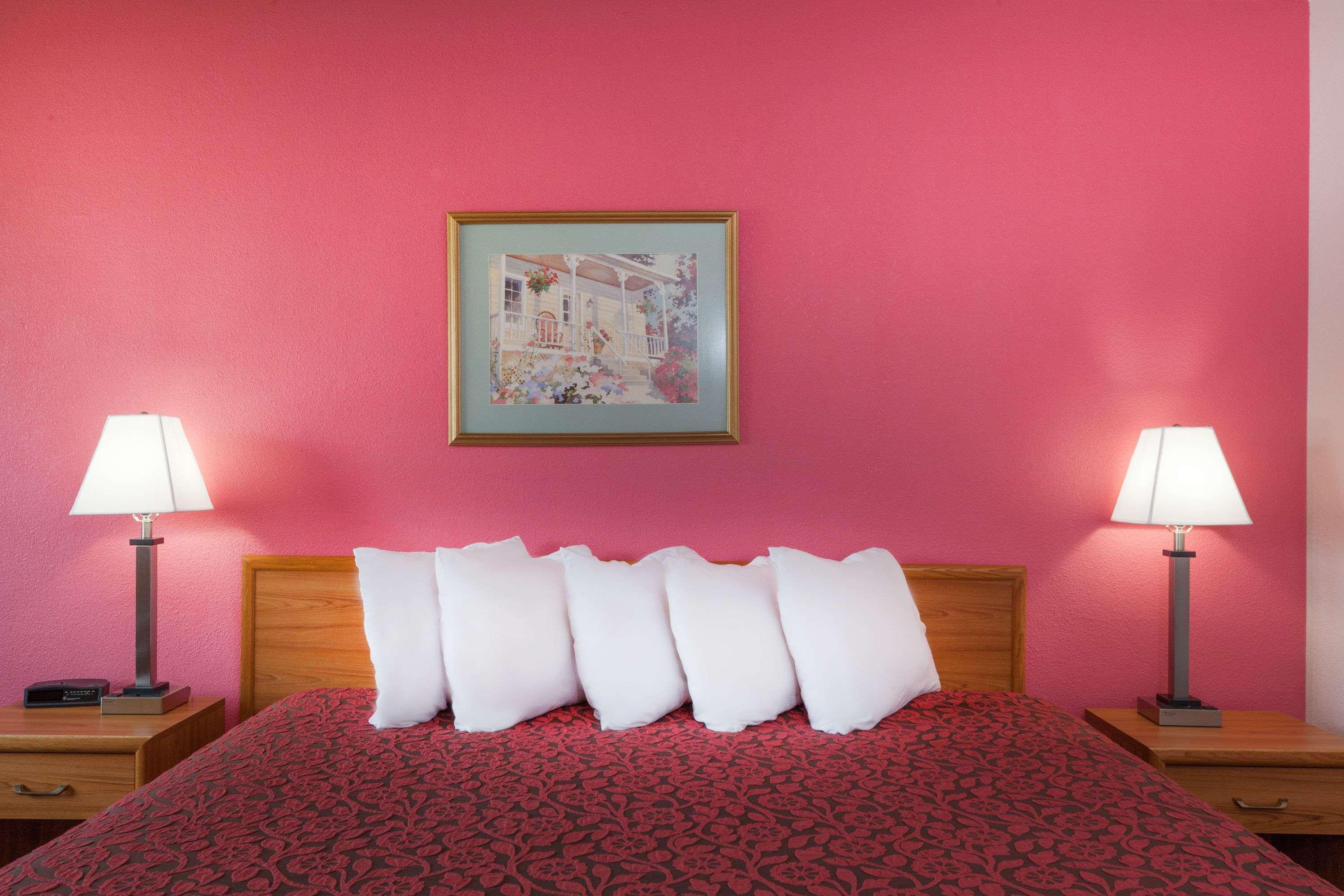 Days Inn By Wyndham Mason City Esterno foto